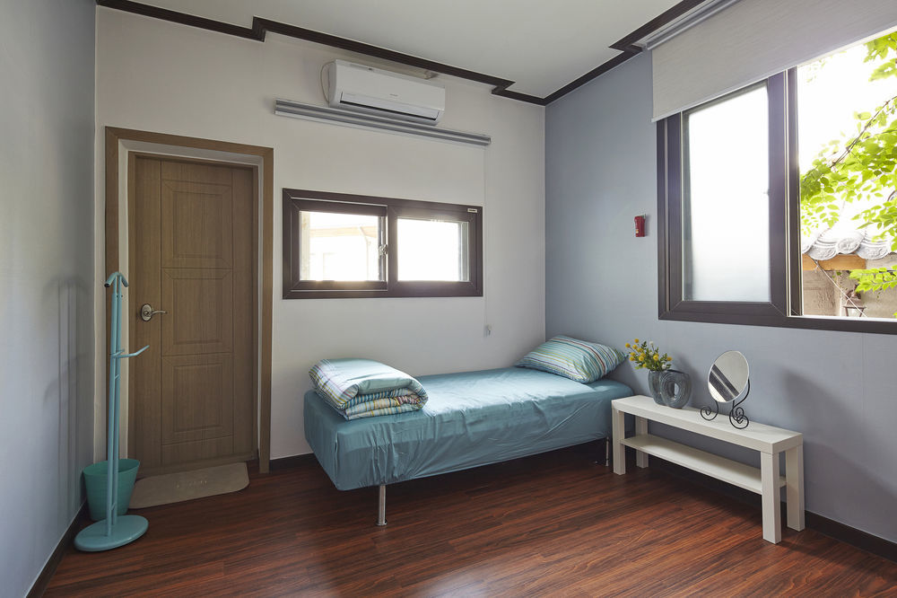 Jiwoljang Guesthouse Seoul Exterior photo